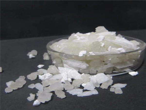 谈谈氯化镁片厂家的发展方向？